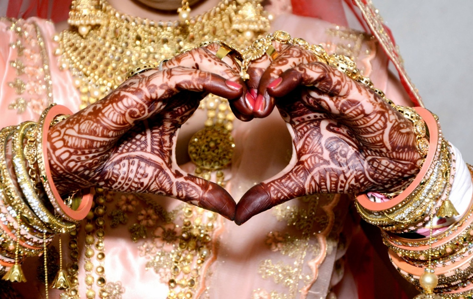 10 Jaw-Dropping Bridal Mehndi Designs That Will Leave You Inspired