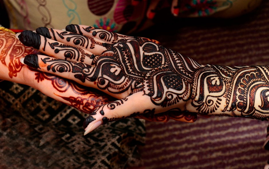 Trending Mehndi Designs by the Best Mehndi Designers of the Year